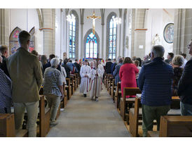 Firmung in St. Crescentius (Foto. Karl-Franz Thiede)